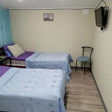 Yellowunlimited Hotel Harkov Szoba fotó