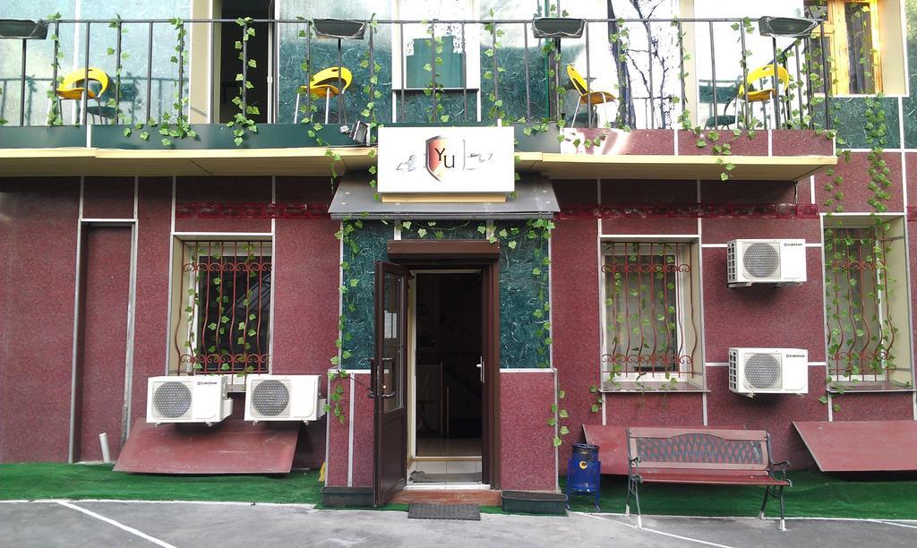 Yellowunlimited Hotel Harkov Kültér fotó