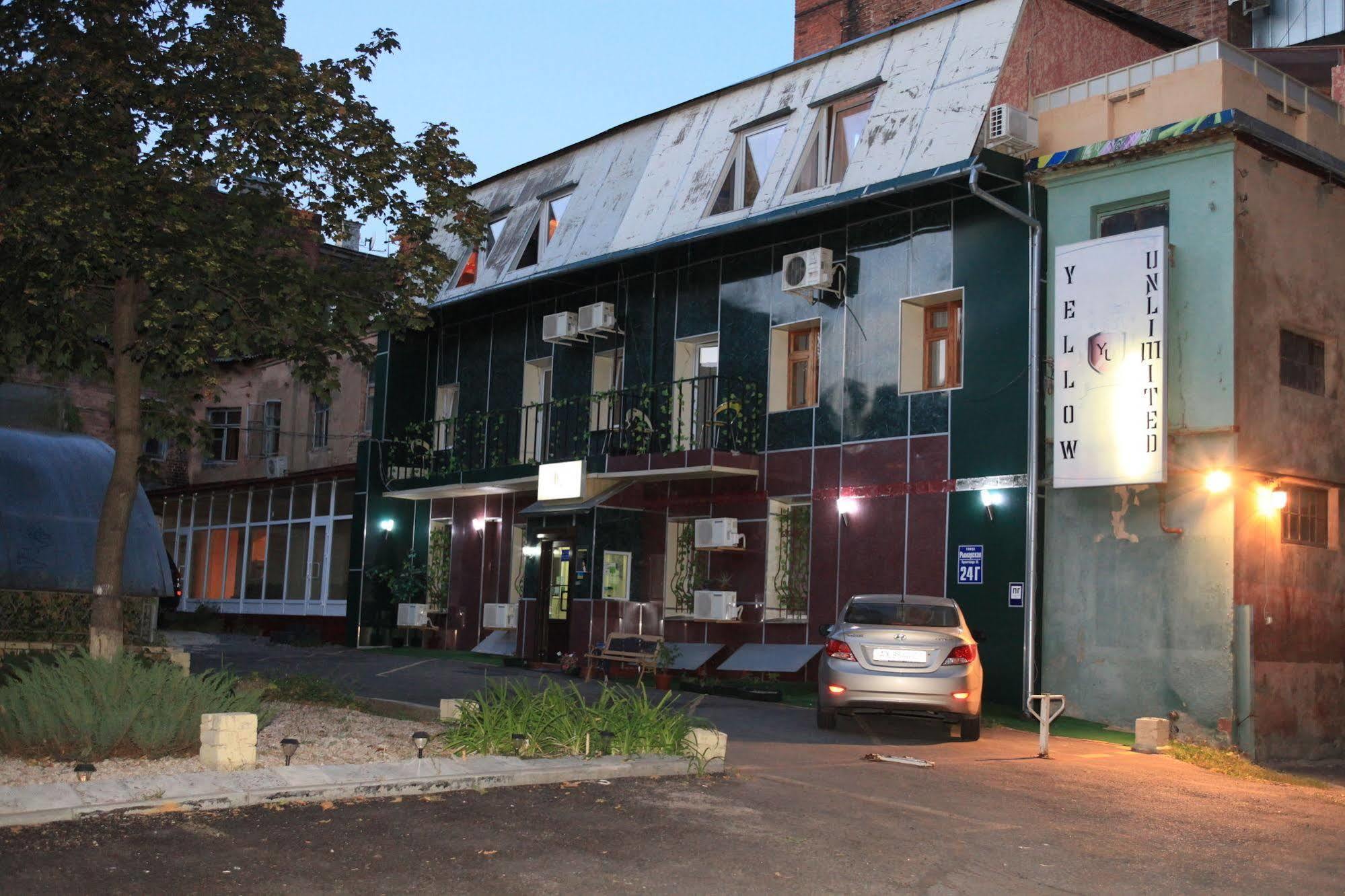 Yellowunlimited Hotel Harkov Kültér fotó