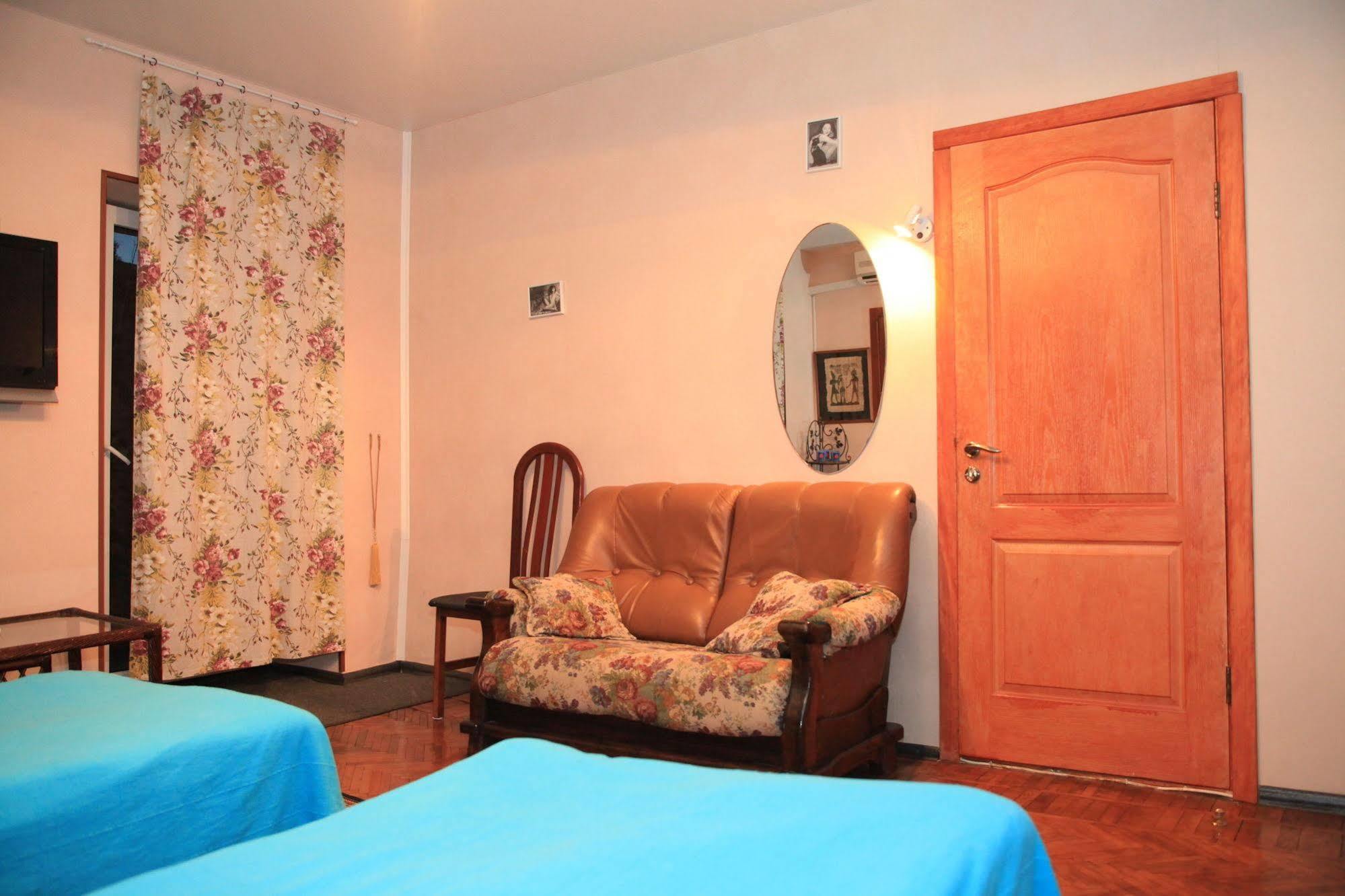 Yellowunlimited Hotel Harkov Kültér fotó